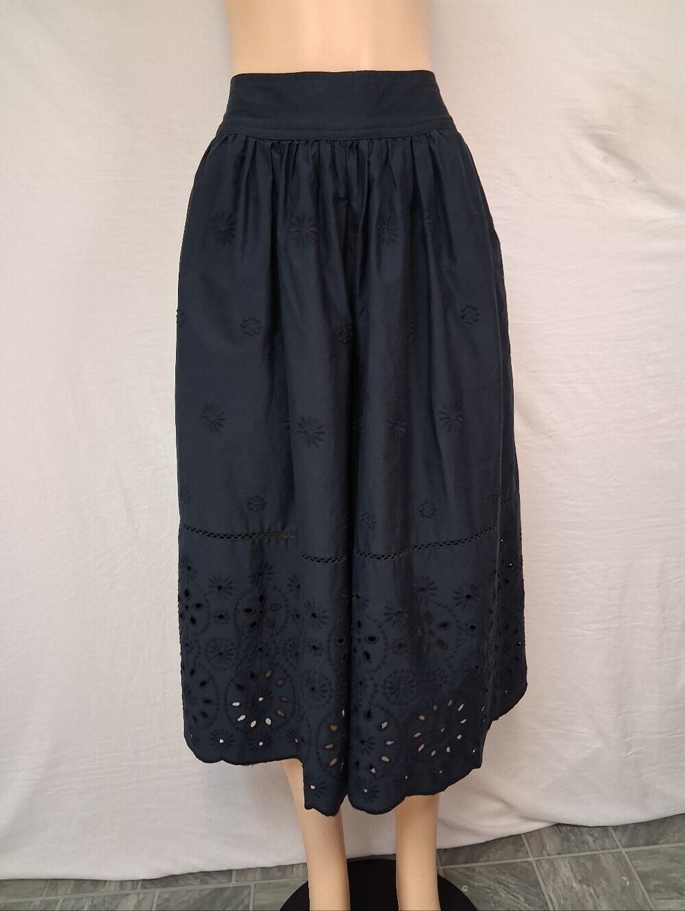 Anthropologie Maeve Black Eyelet Wide-Leg Bermuda Skirt Sz S